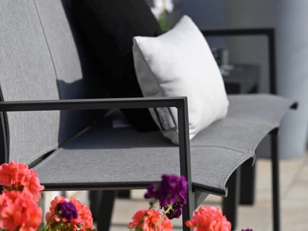 Aluminium Gartenbank Leona 3-Sitzer Anthrazit|light-smoke 6 Aluminium Gartenbank Leona 3-Sitzer Anthrazit|light-smoke – Bild 4