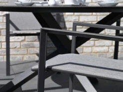 Alu Stapelsessel Trivento Highback Anthrazit|light-smoke -Gartenmöbel Verkäufe aluminium stapelsessel hoch trivento highback anthrazit light smoke detailbild 2 627x627