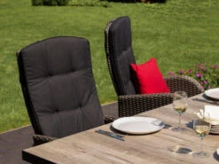 Juan Dining Relaxsessel 8mm Smokey Grey -Gartenmöbel Verkäufe devries juan relaxsessel polyrattan smokey grey ambientebild 627x627