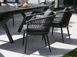 Diningsessel Genua Aluminium Rope Dark Grey 10 Diningsessel Genua Aluminium Rope Dark Grey -Gartenmöbel Verkäufe gartensessel rope geflecht devries genua 40800 ambientebild 1 627x627