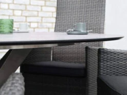 HPL Gartentisch Laveno Ø150cm Kreuzfuß Edelstahl Gebürstet -Gartenmöbel Verkäufe gartentisch edelstahl hpl laveno 150cm limestone detailbild 2 627x627