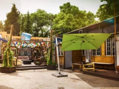 SOMBRANO® S+ Individual Ampelschirm Stoffqualität 4 -Gartenmöbel Verkäufe glatz sombrano individual ambientebild 2 627x627