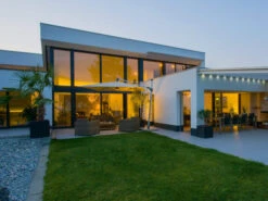 SOMBRANO® S+ Individual Ampelschirm Stoffqualität 4 -Gartenmöbel Verkäufe glatz sombrano individual ambientebild 4 627x627