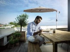 SUNWING® CASA Individual Ampelschirm Stoffqualität 4 7 SUNWING® CASA Individual Ampelschirm Stoffqualität 4 -Gartenmöbel Verkäufe glatz sunwing casa individual stoffklasse 4 ambientebild 1 627x627