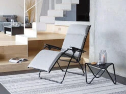 Lafuma Vogue Beistelltisch Alu Stahl Perforiert Farbe Noir -Gartenmöbel Verkäufe lafuma vogue beistelltisch fuer relaxliegen farbe noir ambientebild 627x627