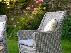 Polyrattan Diningsessel Tobago Light-grey 7 Polyrattan Diningsessel Tobago Light-grey -Gartenmöbel Verkäufe polyrattan diningsesse tobago light grey ambientebild 2 627x627