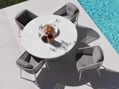 Cestino Dining Sessel Alu White Polster Bombay Anthracite -Gartenmöbel Verkäufe solpuri cestino white ambientebild 4 627x627
