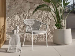 Jooy Stapelsessel String-Flex White Inkl. Sitz-Polster Anthracite -Gartenmöbel Verkäufe solpuri jooy stapelsessel alu white ambientebild 1 627x627