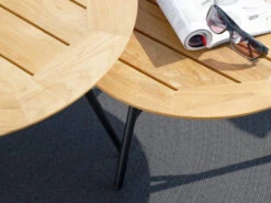 Frida Beistelltisch Alu Schwarz Matt Teakholz Ø65x42cm -Gartenmöbel Verkäufe stern frida beistelltisch alu teakholz 415550 4415551 detailbild 3 627x627