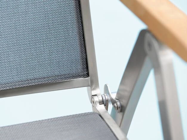 Klappsessel Cardiff Silbergrau Teakarmlehnen 5 Klappsessel Cardiff Silbergrau Teakarmlehnen – Bild 3