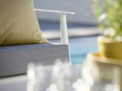 Vanda 3-Sitzer Sofa Weiß Mit Auflage Seidengrau 8 Vanda 3-Sitzer Sofa Weiß Mit Auflage Seidengrau -Gartenmöbel Verkäufe stern vanda lounge weiss seidengrau detailbild 4 627x627 1