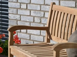 Teakholzbank Beaufort 2-Sitzer 120cm -Gartenmöbel Verkäufe teakholz gartenbank beaufort 120cm 2 sitzer ambientebild 5 627x627