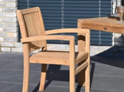 Teakholz Stapelsessel San Francisco -Gartenmöbel Verkäufe teakholz stapelsessel san francisco ambientebild 2 627x627